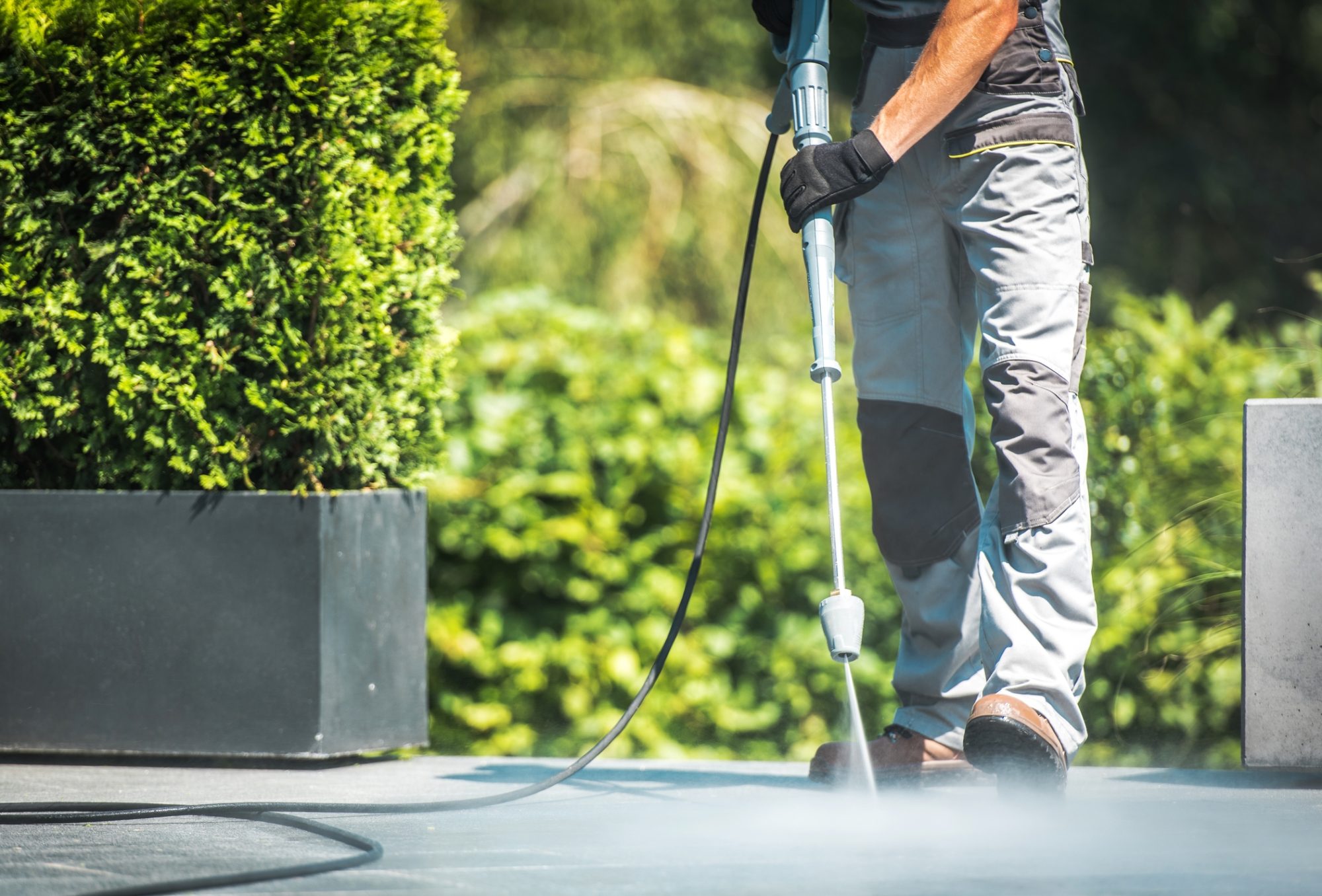 Pressure washing Services in Mold